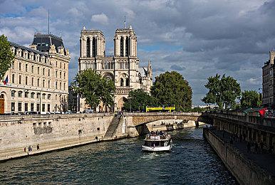 超级人类如何下载安装 出现卡顿延迟怎么办